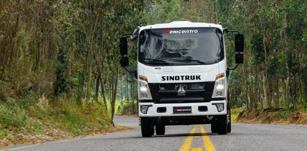 _3.6 CAMIÓN NQ / 1067 / 154HP / CABINA Y MEDIA / 4X2 - 6TON